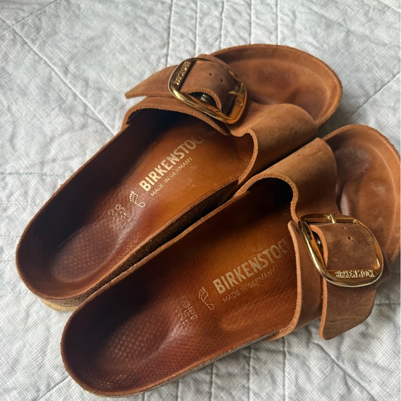 Birkenstock Madrid Tan Leather Sandals with Gold Buckles - Picture 2 of 6